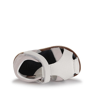 туфли для мальчиков и девочек